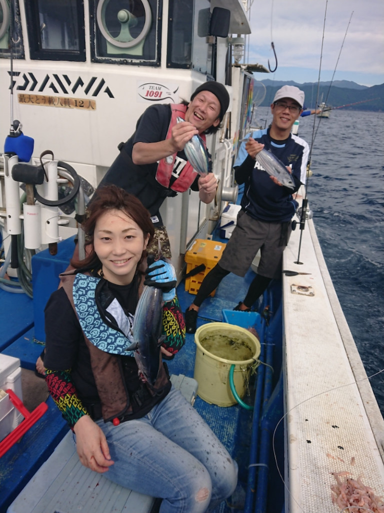 徳島 伊島沖でカツオが釣れ釣れ ニュース つりそく 釣場速報